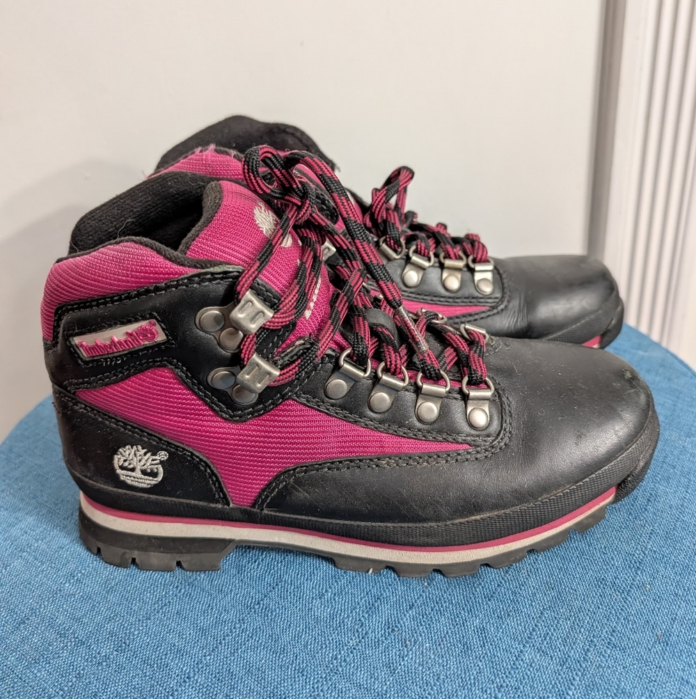 Timberland Euro Hiker women's size 6.5 black/Pink leather boots. EUC